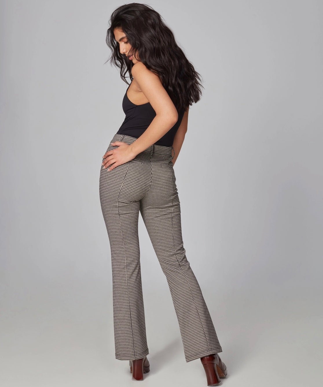 JHT - Jersey Houndstooth by LOLA Jeans - chic life.com