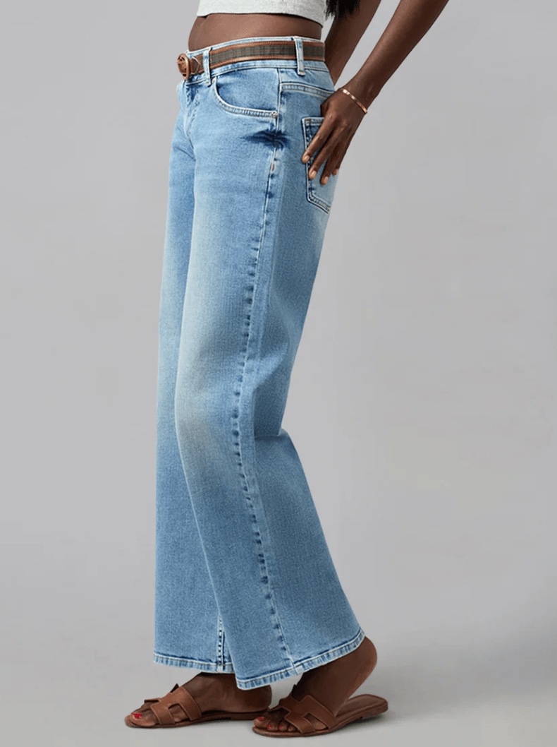 MIRO - DD MID RISE COMFORT STRAIGHT JEANS 31" INSEAM SALE PRICE - chic life.com